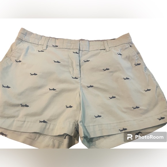 British Khaki Pants - British Khaki Embroidered Shark Shorts | Women’s Size 10